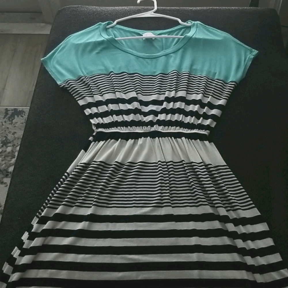 Modern Vintage Boutique cinched waist dress